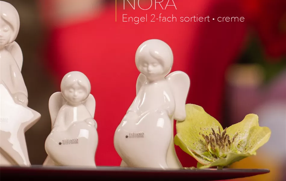 Engel Nora mit Herz stehend - creme